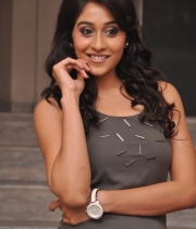 regina-cassandhra-at-chandi-platinum-disc-17