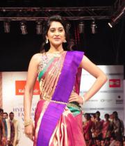 regina-cassandra-ramp-walk-at-hyderabad-fashion-week-2