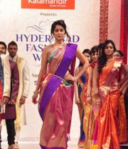 regina-cassandra-ramp-walk-at-hyderabad-fashion-week-21