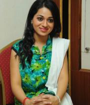 reshma-latest-stills-at-jai-sriram-audio-15
