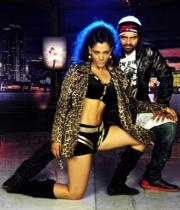 rey-movie-hot-images-12