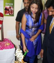 richa-gangopadhyay-at-star-homeopathy-launch-12