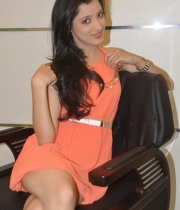 richa-panai-hot-photos-at-naturals-salon-launch-2