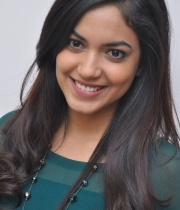 ritu-varma-new-photo-stills-35