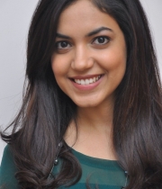 ritu-varma-new-photo-stills-46