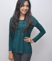 ritu-varma-new-photo-stills-5