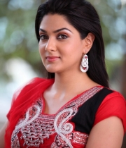 sakshi-choudhary-hot-pics-1