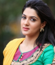 sakshi-chowdary-photos-1
