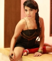 actress-sakshi-photo-shoot-3