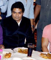 sharukh-salman-khan-party-photos-6