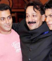 sharukh-salman-khan-party-photos-7