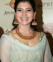 94666-samantha-at-prince-jewellery-exhibition-07