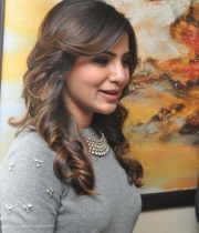 samantha-at-livlife-hospitals-join-pratyusha-organisation-23