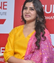 107052-samantha-at-sunshine-centre-launch-06