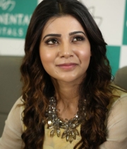 samantha-hepatitis-vaccination-continental-launch-6
