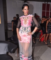 sameera-reddy-latest-hot-navel-cleavage-show-pictures-10