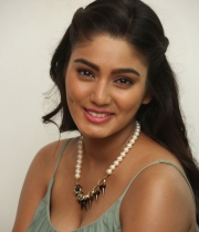 sana-makbul-latest-stills-10