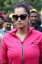 sania-mirza-ndtv-nirmal-walk-photos-10