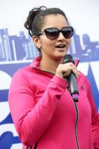 sania-mirza-ndtv-nirmal-walk-photos-7