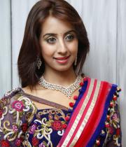 sanjana-hot-navel-show-in-half-saree-06