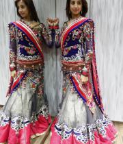 sanjana-hot-navel-show-in-half-saree-07