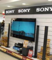 sanjana-at-bajaj-electronics-opening-at-madhapur-photos-5