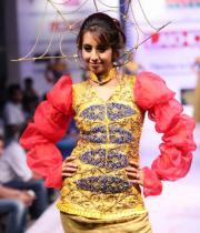 sanjana-ramp-walk-photos-at-hfw-day-2-27