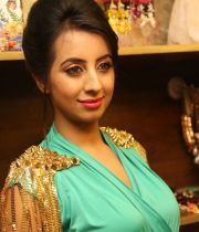sanjjanaa-archana-latest-stills-3
