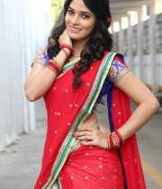sanyathara-half-saree-photo-stills-17