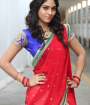 sanyathara-half-saree-photo-stills-20
