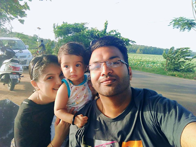 saranya-mohan-family-photos_34