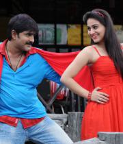 satruvu-movie-latest-stills-5