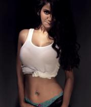 Actress Anaika Soti Hot Spicy Portfolio Images