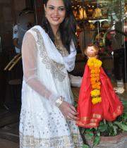 sayali-temple-jewellery-launch-stills-19