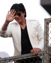 shahrukh-khan-birthday-celebrations-photos-1396