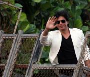 shahrukh-khan-birthday-celebrations-photos-1654