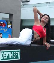 sherlyn-chopra-looks-hot-promoting-splitsvilla-6-in-kolkata-05