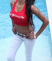 sherlyn-chopra-looks-hot-promoting-splitsvilla-6-in-kolkata-08