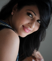 shivani-new-photo-stills-20