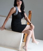 shivani-new-photo-stills-25