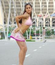 shraddha-arya-latest-hot-photos-02