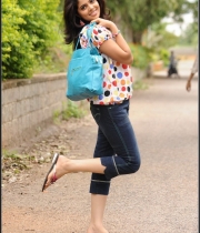 actress-shravya-hot-stills131386415785