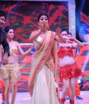 shreya-dance-performance-at-tollywood-channel-launch-7