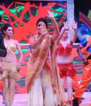 shreya-dance-performance-at-tollywood-channel-launch-8
