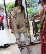 shriya-at-inner-wheel-club-launch-12