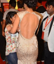 shriya-saran-at-micromax-siima-2014-awards-8