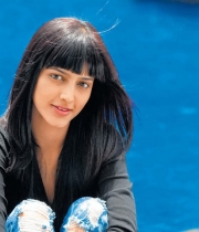 shruthi-hassan-hot-unseen-photos-2
