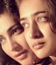 shruthi-hassan-hot-unseen-photos-6