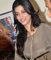 actress-shruti-hassan-latest-wallpapers-gallery-17_s_152