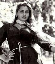 silk-smitha-rare-hot-pics-03